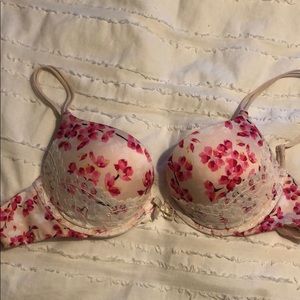 Victoria secret bra
